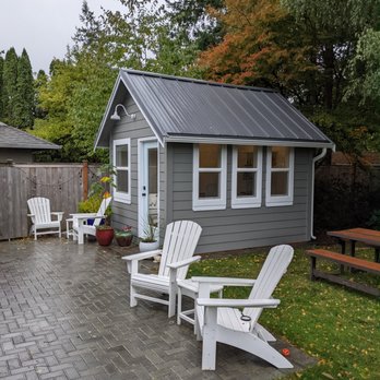 Side Pro - Gutters installed on the backyard office - Siding Near Me - Woodinville, Washington Side Pro - Gutters installed on the backyard office - Siding Near Me - Woodinville, Washington