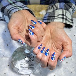 Lily Nails