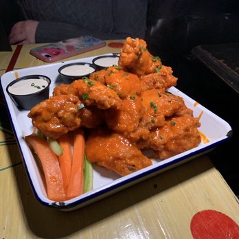 Roebling Sporting Club - Sports Bars Near Me - Brooklyn, New York Roebling Sporting Club - Sports Bars Near Me - Brooklyn, New York