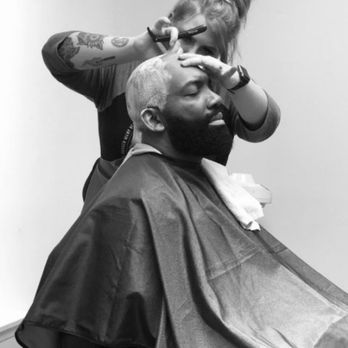Modern Barbering Academy - Apprentice shaving - Cosmetology Schools Near Me - Farmers Branch, Texas Modern Barbering Academy - Apprentice shaving - Cosmetology Schools Near Me - Farmers Branch, Texas