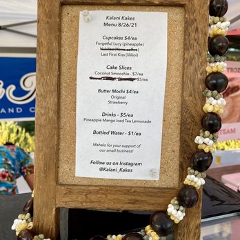 Kalani Kakes - 08.26.21 pop up tent at the Neighborgood Market today in Elk Grove - Cupcakes Near Me
