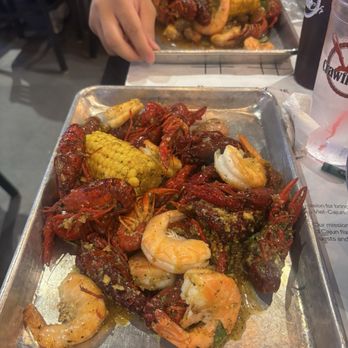 Crawfish Cafe - Combo 1 - Seafood Near Me - Cypress, Texas