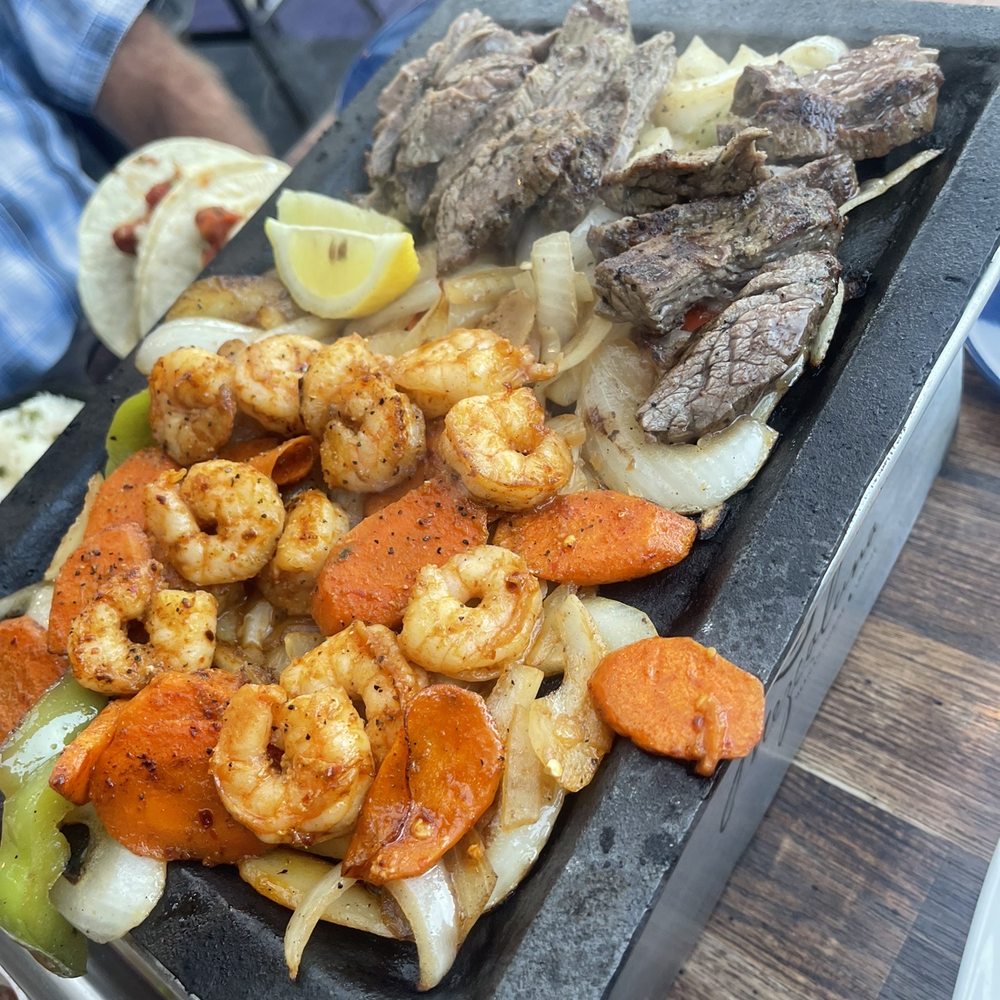 Mezcaluna - Carne Asada and shrimp fajitas for two - Mexican Near Me - Happy Valley, Oregon Mezcaluna - Carne Asada and shrimp fajitas for two - Mexican Near Me - Happy Valley, Oregon