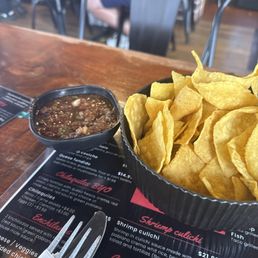Super Yumm CHIPS AND SALSA