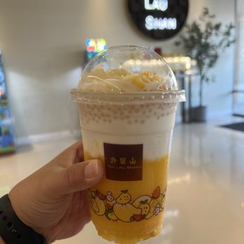 Hui Lau Shan - Pomelo mango with sago drink - Desserts Near Me - Carrollton, Texas