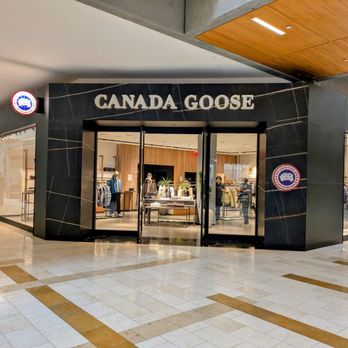 Bellevue Square - Shopping Centers Near Me - Bellevue, Washington