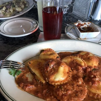 Pasta Primavera - Cheese Ravioli - Italian Near Me - Walnut Creek, California Pasta Primavera - Cheese Ravioli - Italian Near Me - Walnut Creek, California