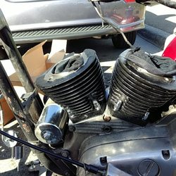 AA Mobile Mechanic - Sometimes you need to do a top end rebuild on a street.