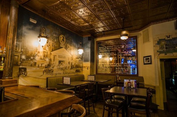 North Highland Pub by null