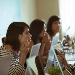 Adrienne Furrie Makeup - Makeup workshops and private lessons teaching straightforward, sophisticated makeup for the modern busy Calgary woman.