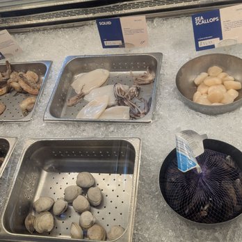 Fjord Fish Market - Mixed seafood and they cook them for you. - Seafood Markets Near Me - Larchmont, New York