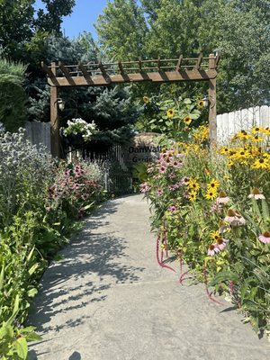 DanWalt Botanical Gardens by null