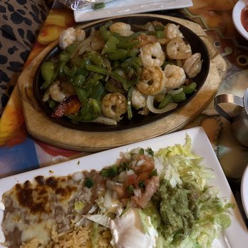Los Tres Amigos - Mexican Near Me - Farmington, Michigan Los Tres Amigos - Mexican Near Me - Farmington, Michigan