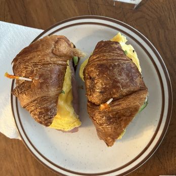 Beluna Cafe - Croissant sandwich with avocado , fluffy scrambled eggs, ham, and cheese. - Themed Cafes Near Me - San Francisco, California Beluna Cafe - Croissant sandwich with avocado , fluffy scrambled eggs, ham, and cheese. - Themed Cafes Near Me - San Francisco, California