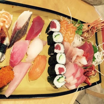 Akebono - Sushi boat for two - Japanese Near Me - Sacramento, California