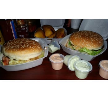 La Perrada De Chalo - Burgers Near Me - Jackson Heights, New York La Perrada De Chalo - Burgers Near Me - Jackson Heights, New York