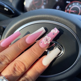 Pink Nails Design - Nail Salons Near Me - Westminster, California