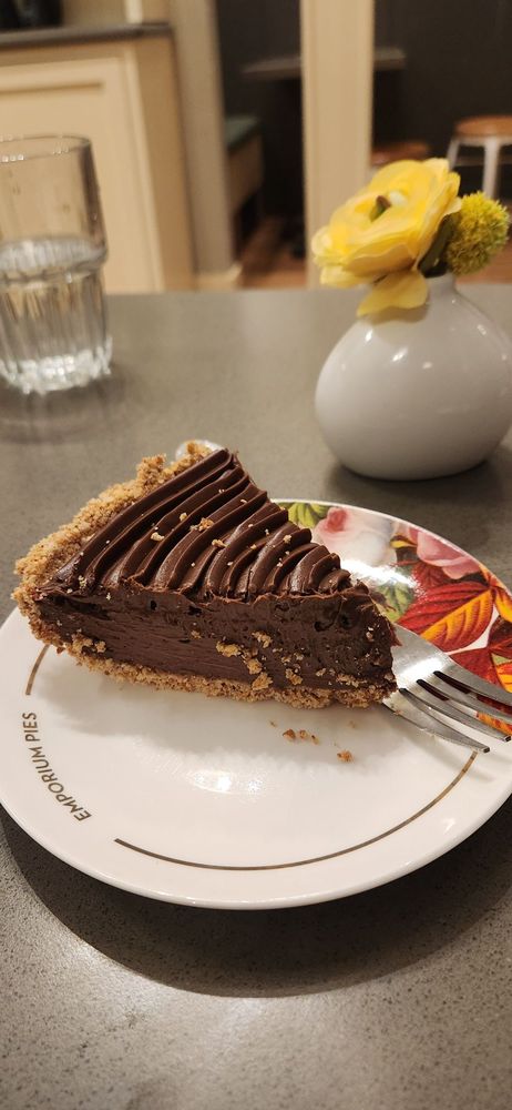 Emporium Pies