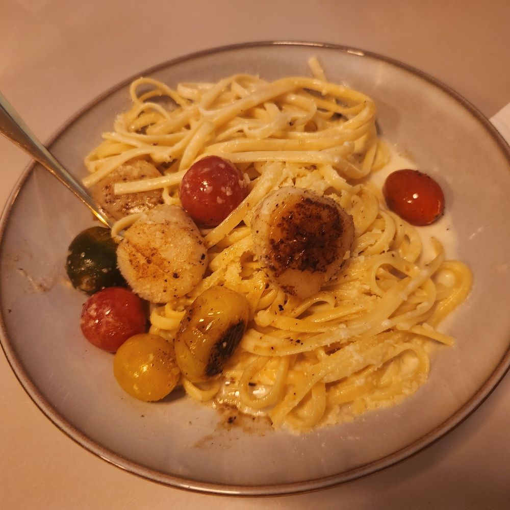 Colleagues & Lovers - Scallop pasta - very good - Cocktail Bars Near Me - Savannah, Georgia Colleagues & Lovers - Scallop pasta - very good - Cocktail Bars Near Me - Savannah, Georgia