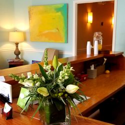 Lisa Zamora, LMT - Bellevue Bodyworks - Reception/waiting area