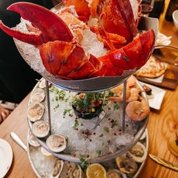 Seafood tower