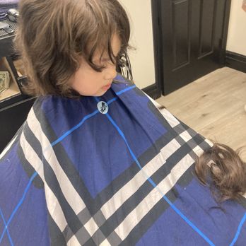 JR's Barber Shop - Long hair - Barbers Near Me - Sylmar, California JR's Barber Shop - Long hair - Barbers Near Me - Sylmar, California