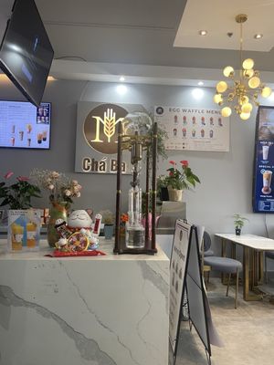 M Chá Bar (Hwy400 & Rutherford) by null