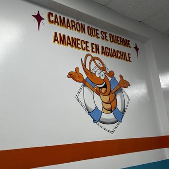 Mariscos El Submarino - Inside - Seafood Near Me - Jackson Heights, New York Mariscos El Submarino - Inside - Seafood Near Me - Jackson Heights, New York