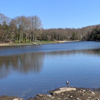 The Hideout - Vacation Rentals Near Me - Lake Ariel, Pennsylvania The Hideout - Vacation Rentals Near Me - Lake Ariel, Pennsylvania