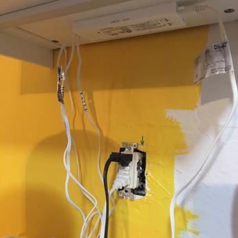 IKEA Restaurant - Dangling lights under cabinets - Breakfast & Brunch Near Me - St. Louis, Missouri IKEA Restaurant - Dangling lights under cabinets - Breakfast & Brunch Near Me - St. Louis, Missouri