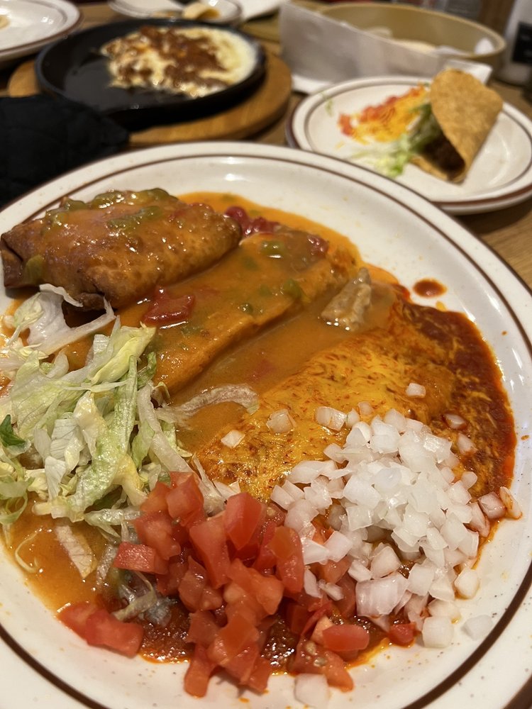 Los Nogales Restaurant