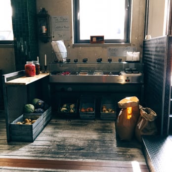 FLFL Levantive Kitchen - Salladsdisken - Falafel Near Me - Stockholm, Alberta