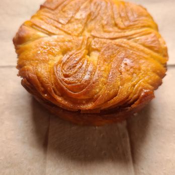 Con Pane Rustic Breads & Cafe - Kouign Amman - Bakeries Near Me - San Diego, California