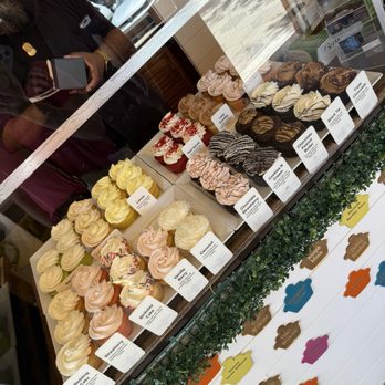 The Happy Cake Shop - Cupcakes Near Me - Jacksonville, Florida