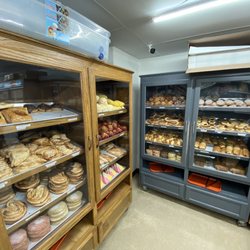 El Horno Bakery - Baked goods rack