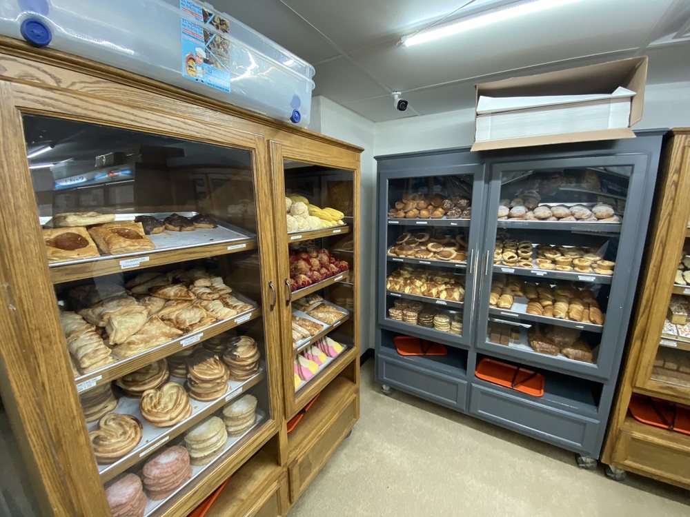 El Horno Bakery Logo