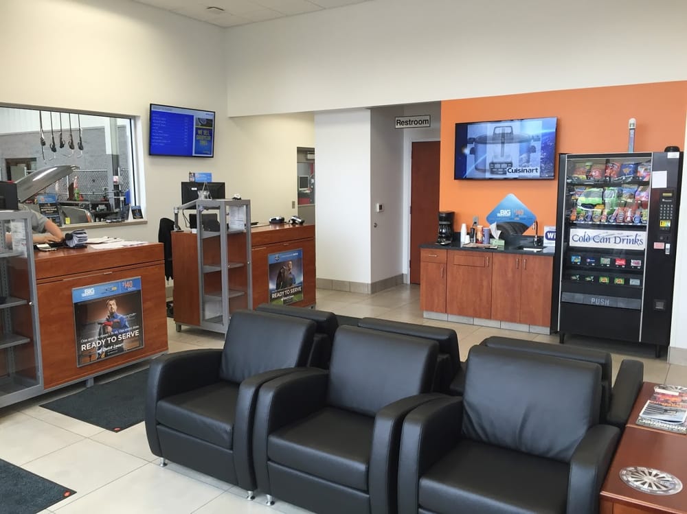 QUICK LANE AT BRENENGEN FORD 615 S Black River St, Sparta, Wisconsin