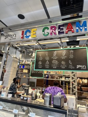 Davey's Ice Cream by null