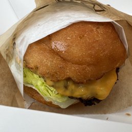 Joe's Classic Cheese Burger