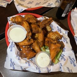 The Stumble Inn - Buffalo Chicken Wings