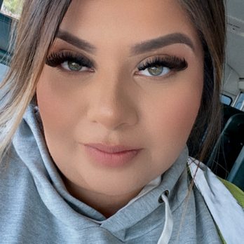Blu Beauty Lbc - Cat eye lash set - Eyelash Service Near Me Blu Beauty Lbc - Cat eye lash set - Eyelash Service Near Me