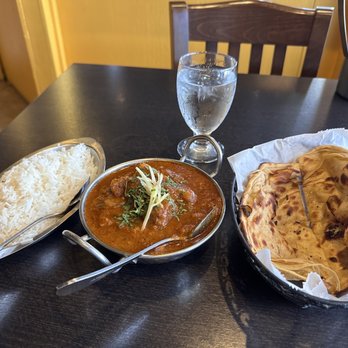 Bombay Cafe - Lamb vindaloo. Whole what roti bread. - Indian Near Me - oakland park, Florida Bombay Cafe - Lamb vindaloo. Whole what roti bread. - Indian Near Me - oakland park, Florida