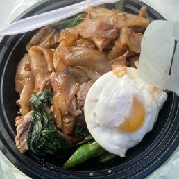 shrimp and beef Pad See Eew