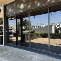 The Valley Golf - Exterior