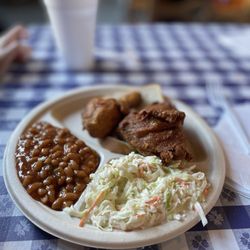 Gus's World Famous Fried Chicken - Dark chicken drumstick and thigh