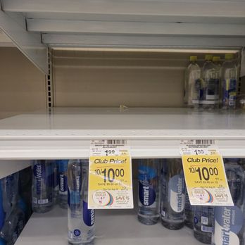 Safeway - Out of strawberry & blackberry smart water - Grocery Near Me - South Lake Tahoe, California