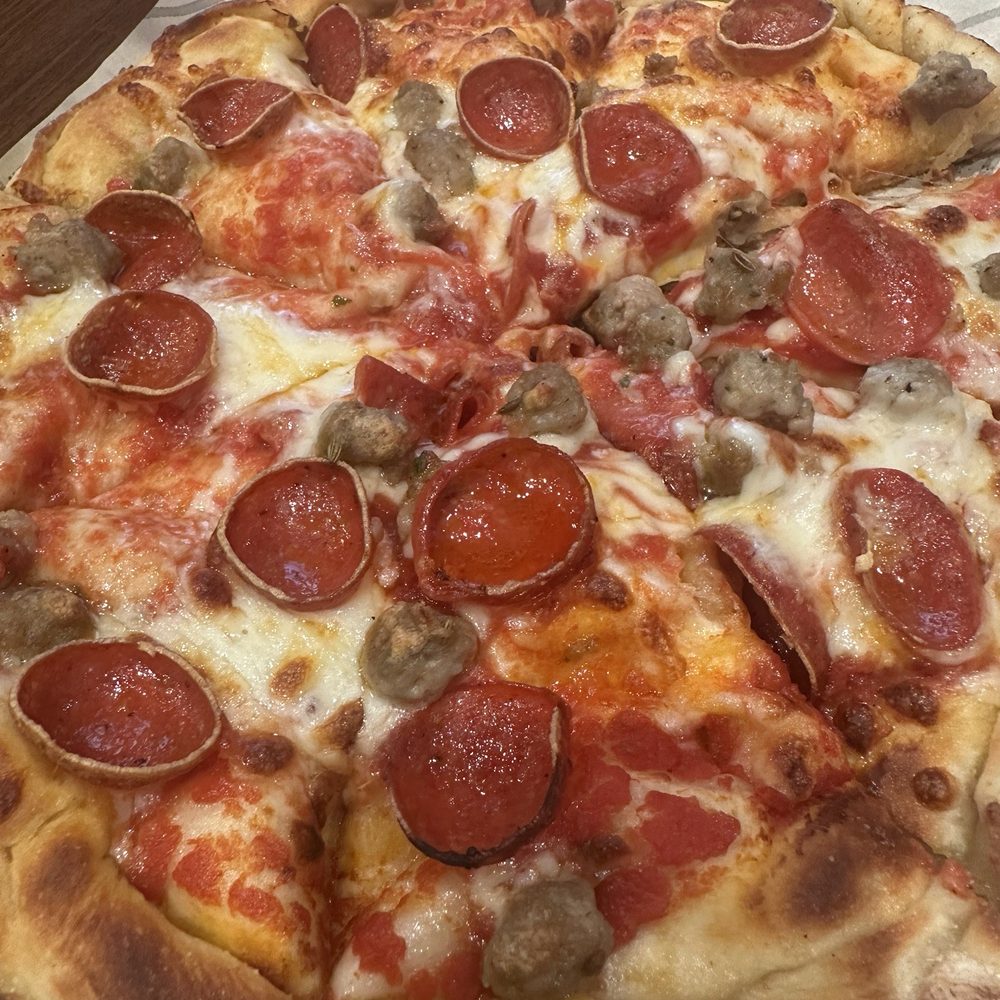 Pieology La Quinta - 14" Large Pepperoni Pizza - Fast Food Near Me - La Quinta, California