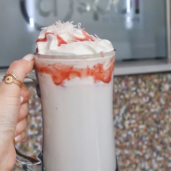 D Spot Dessert Cafe - Warm island breeze hot drink - Desserts Near Me - Toronto, Ontario