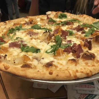 Graffiti Pizza - The special pizza with squash - Pizza Near Me - Pensacola, Florida Graffiti Pizza - The special pizza with squash - Pizza Near Me - Pensacola, Florida