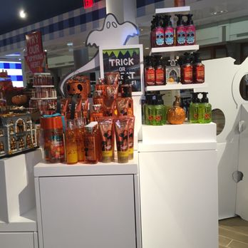 Bath & Body Works - Cosmetics & Beauty Supply Near Me - Wauwatosa, Wisconsin